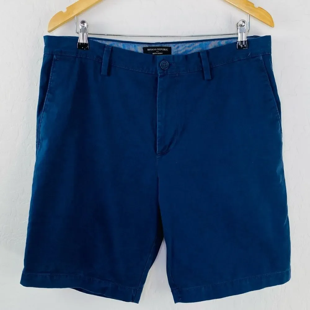 Banana Republic navy Aiden shorts slim style size 34